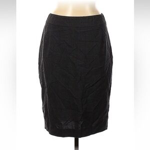 Theory
Size 6 Casual Skirt